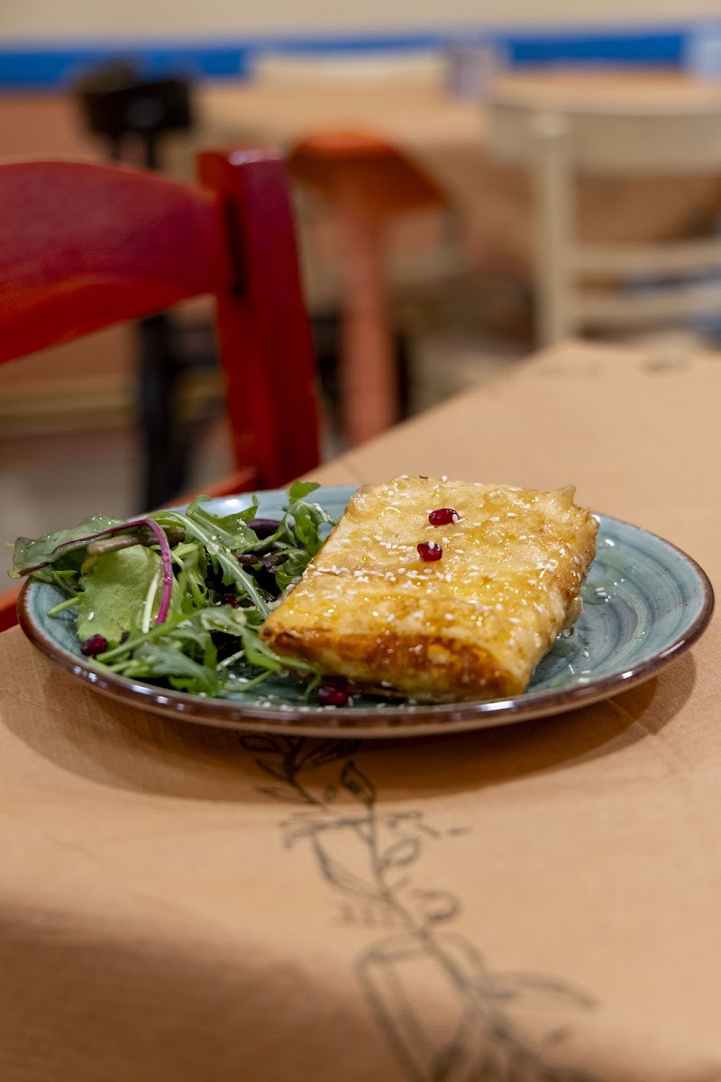 Mono Gia Simera Photos 2